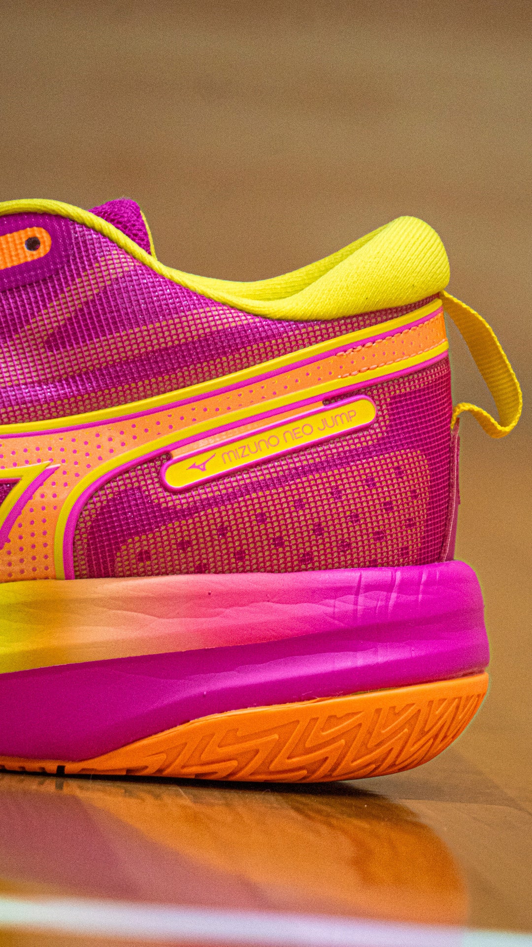 Chaussures de Handball Mizuno Neo Jump - Rose Fuchsia & Jaune Fluo